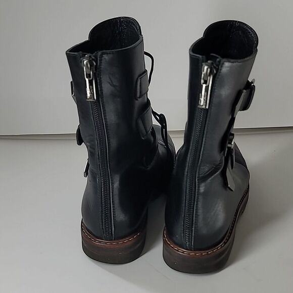 Stuart Weitzman 'Urbanite' Leather Boots - Picture 2 of 10